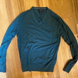 Men's Green V-Neck Sweater